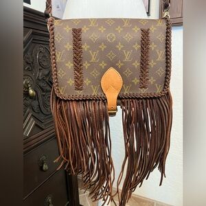 VINTAGE BOHO LOUIS VUITTON BAG😍